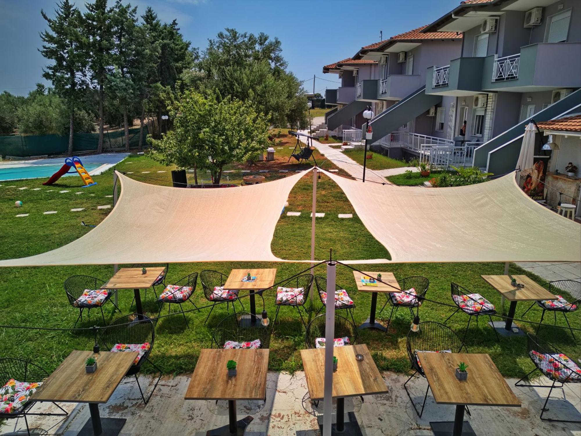 Marele Hills Apartments Néa Fókaia Esterno foto